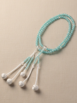 Chapelet Plastique Vert d'Eau - Moyen (Pompons tressés blancs)