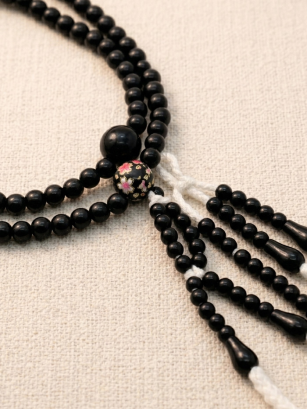 Chapelet Plastique Noir et Sakura - Moyen