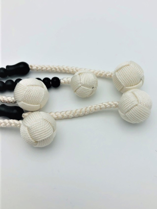 Chapelet Bois d'ébène pompons tréssés - Très Grand A